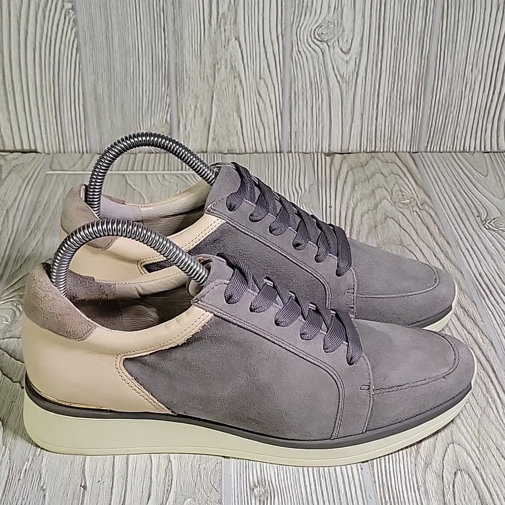 Louise et Cie Berlena Grey Leather Lace Up Sneakers Womens Size 7.5 - Picture 2 of 13